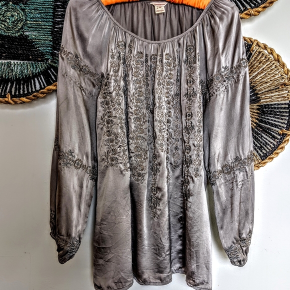 Sundance Tops - 🔴SOLD🔴Sundanc 100% Silk Embroidered Bohemian Top